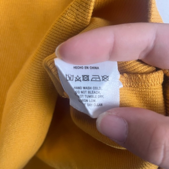 By Anthropologie Woven Ruffle Top gold yellow size large - Picture 6 of 7